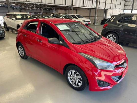 HYUNDAI HB20 1.0 COMFORT 12V FLEX 4P MANUAL HYUNDAI HB20 1.0 COMFORT 12V FLEX 4P MANUAL